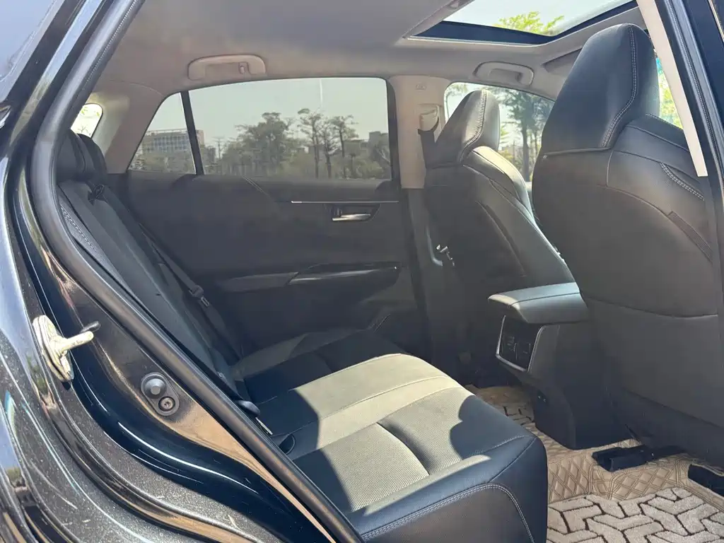 Toyota Venza 2.0L CVT 2WD Premium Edition, фото 14