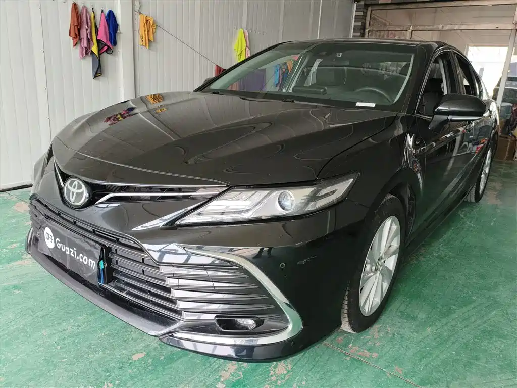 Toyota Camry 2021