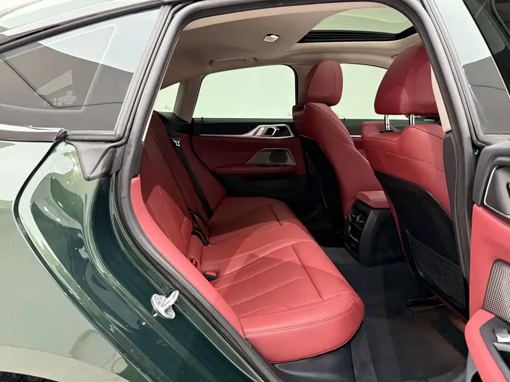 BMW 4 Series — миниатюра 26