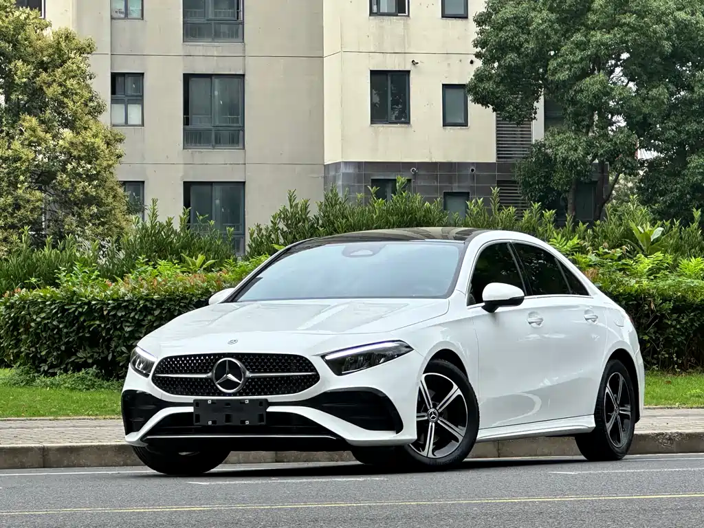 Mercedes-Benz A-Class 2025 Facelift A 200 L Fashion Type
