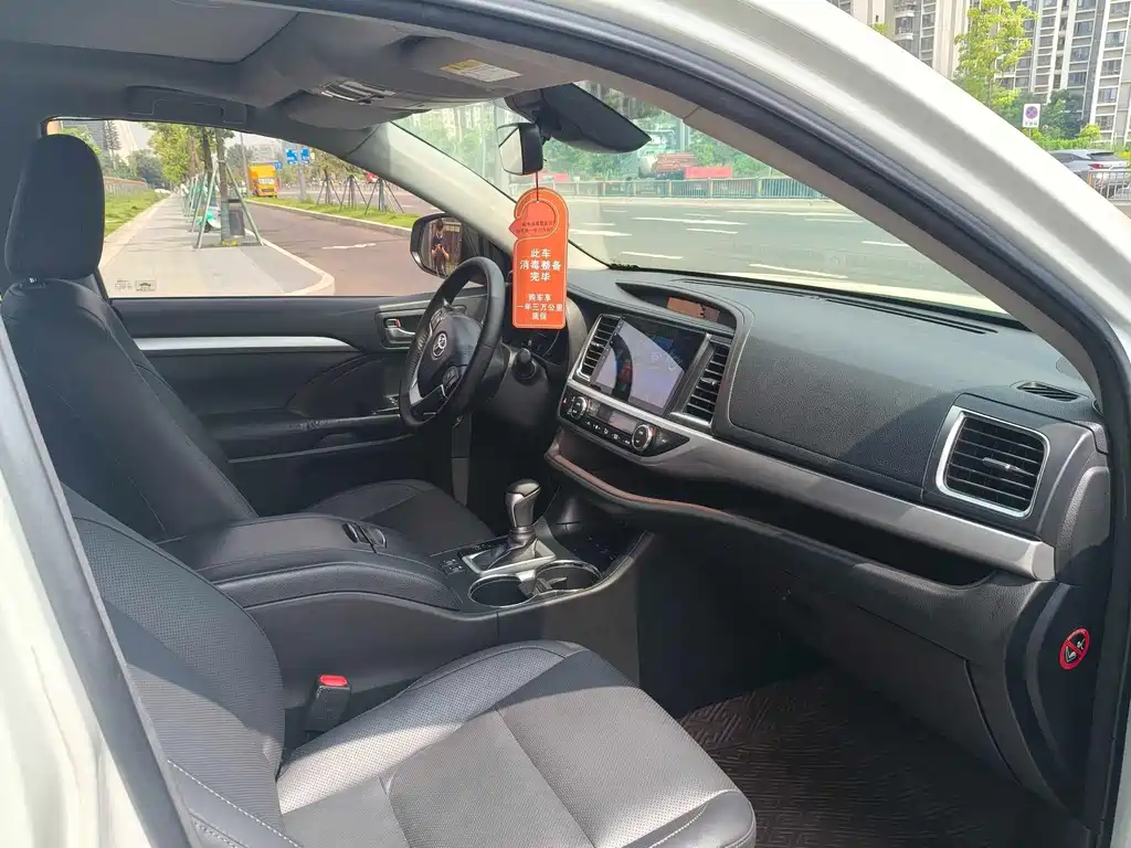 Toyota Highlander — миниатюра 6