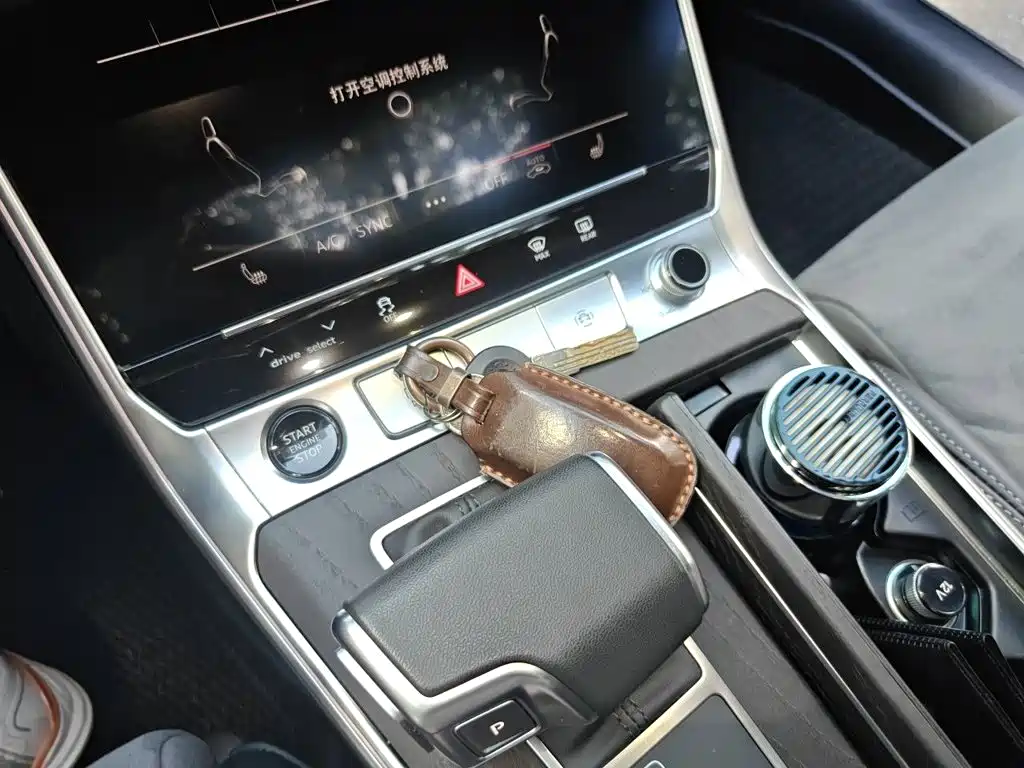 Audi A6L — миниатюра 12