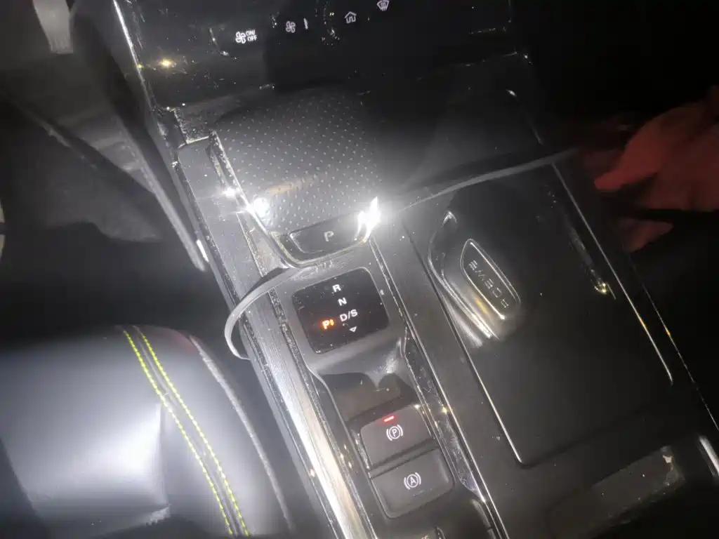 Roewe RX5 — миниатюра 10