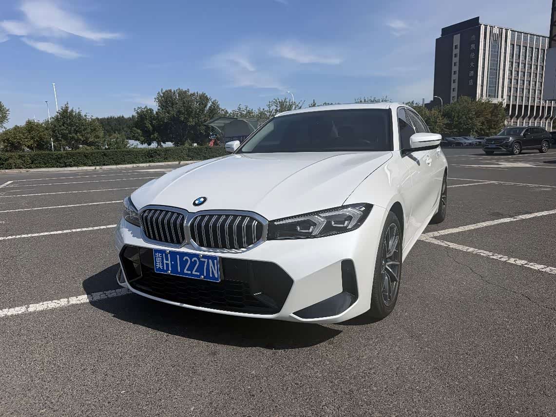 BMW 3 Series 2.0 л 2024 г. Белый, пробег 23000 км