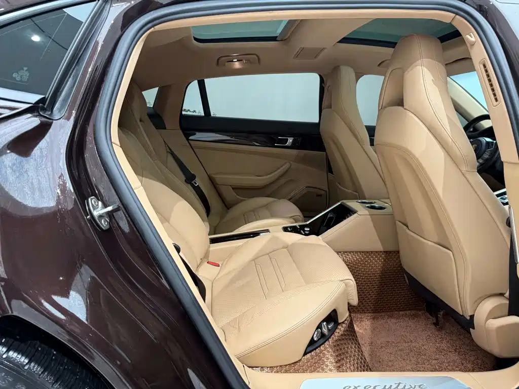 Porsche Panamera — миниатюра 28