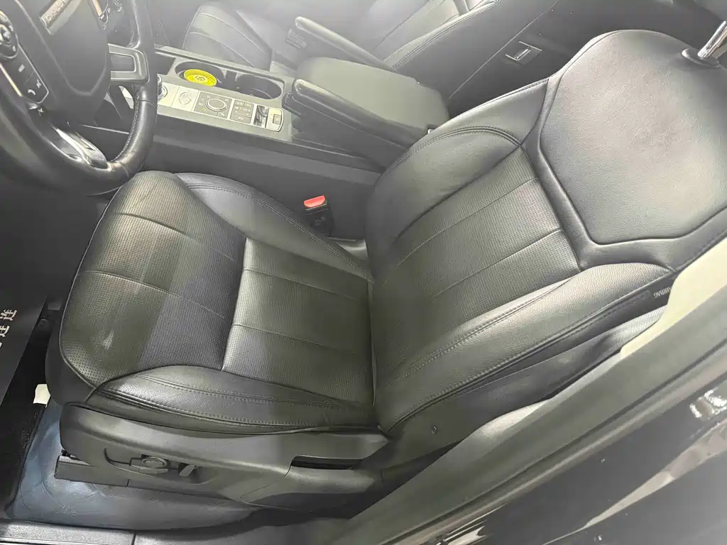 Land Rover Discovery 2017 3.0 SC V6 S