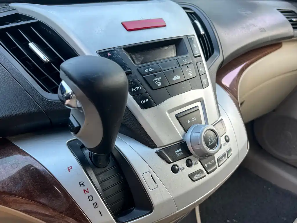 Honda Odyssey 2.4L Comfort Edition, фото 14