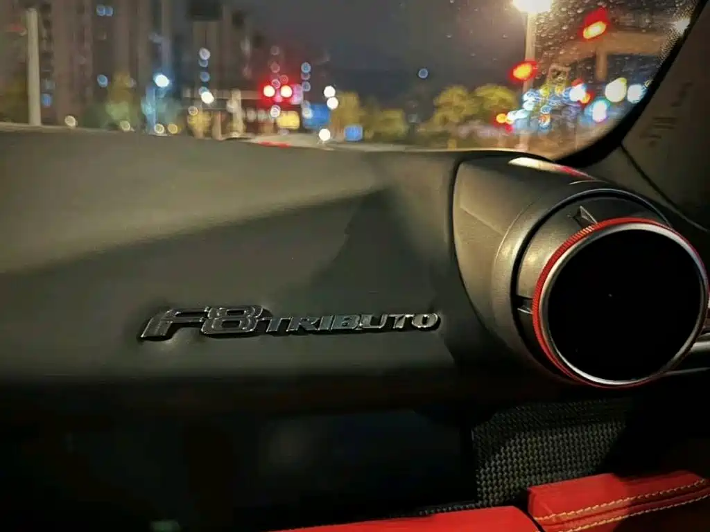 Ferrari F8 — миниатюра 4