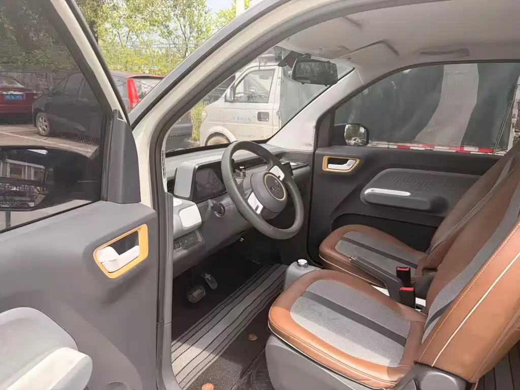 Wuling MINIEV — миниатюра 4