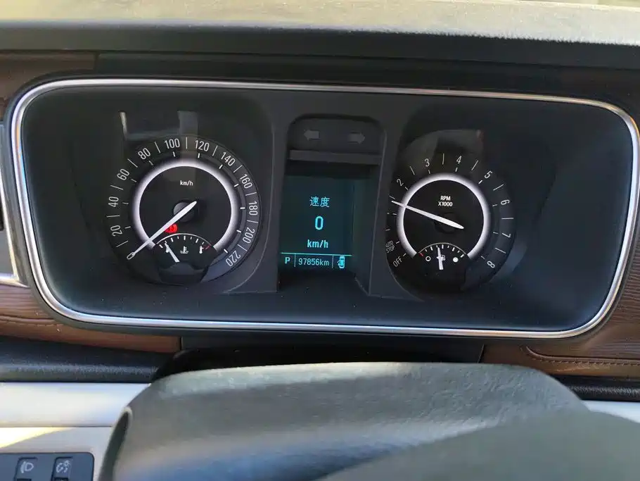 Buick GL8 — миниатюра 14