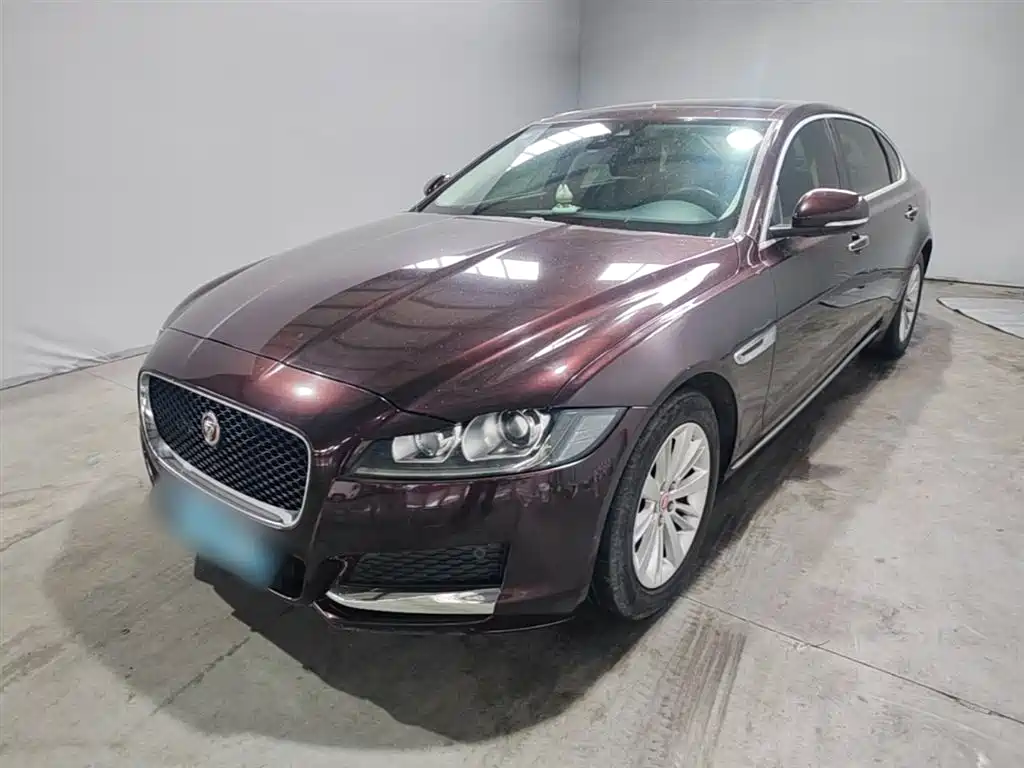 Купить Jaguar XFL