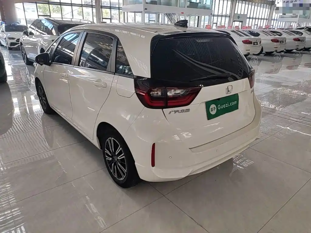 Honda Fit — миниатюра 5