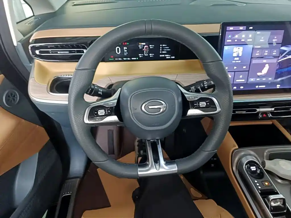 GAC Motor Trumpchi E8 PHEV — миниатюра 11
