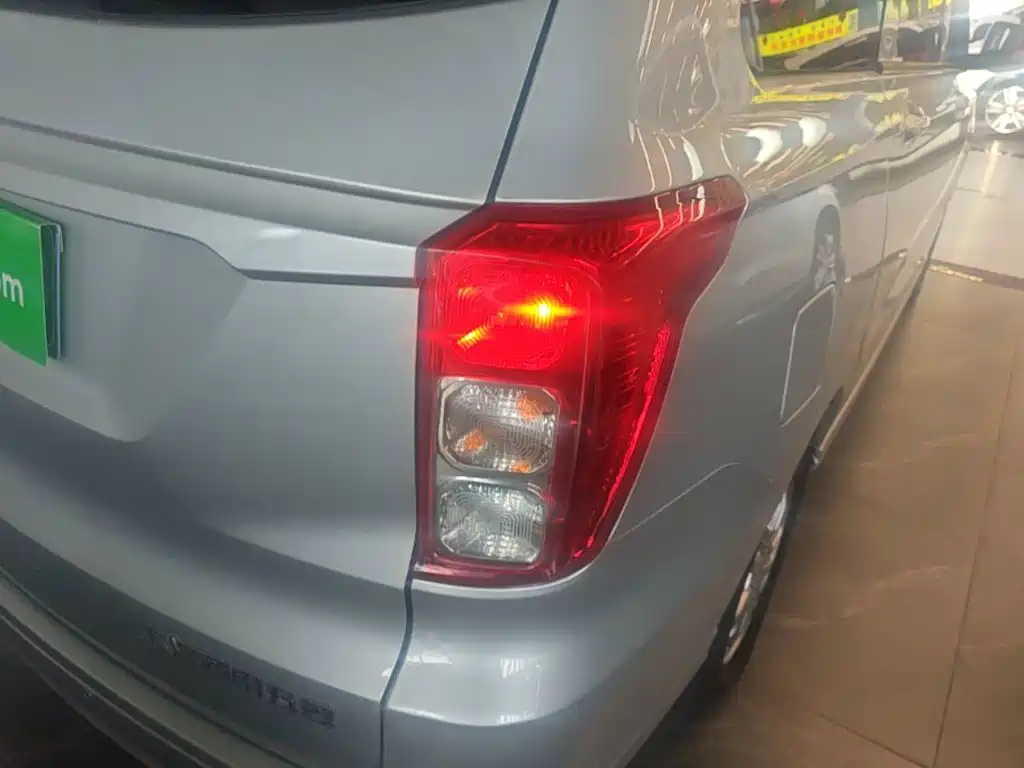 Wuling Hongguang — миниатюра 8