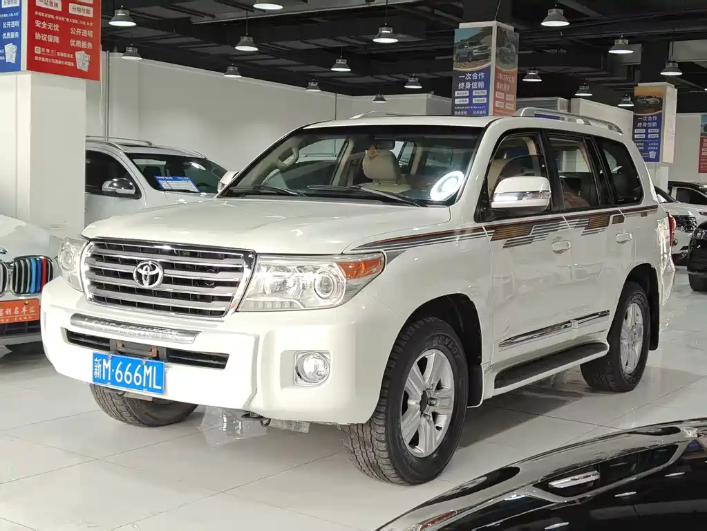 Toyota Land Cruiser 2016
