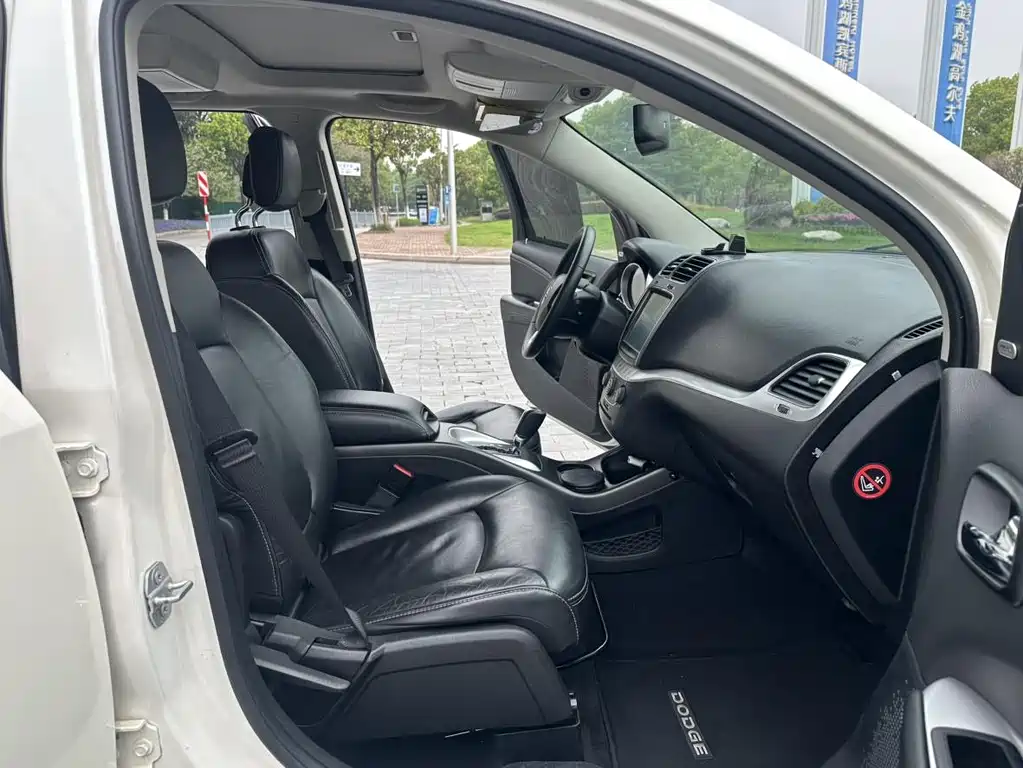 Dodge Journey — миниатюра 16