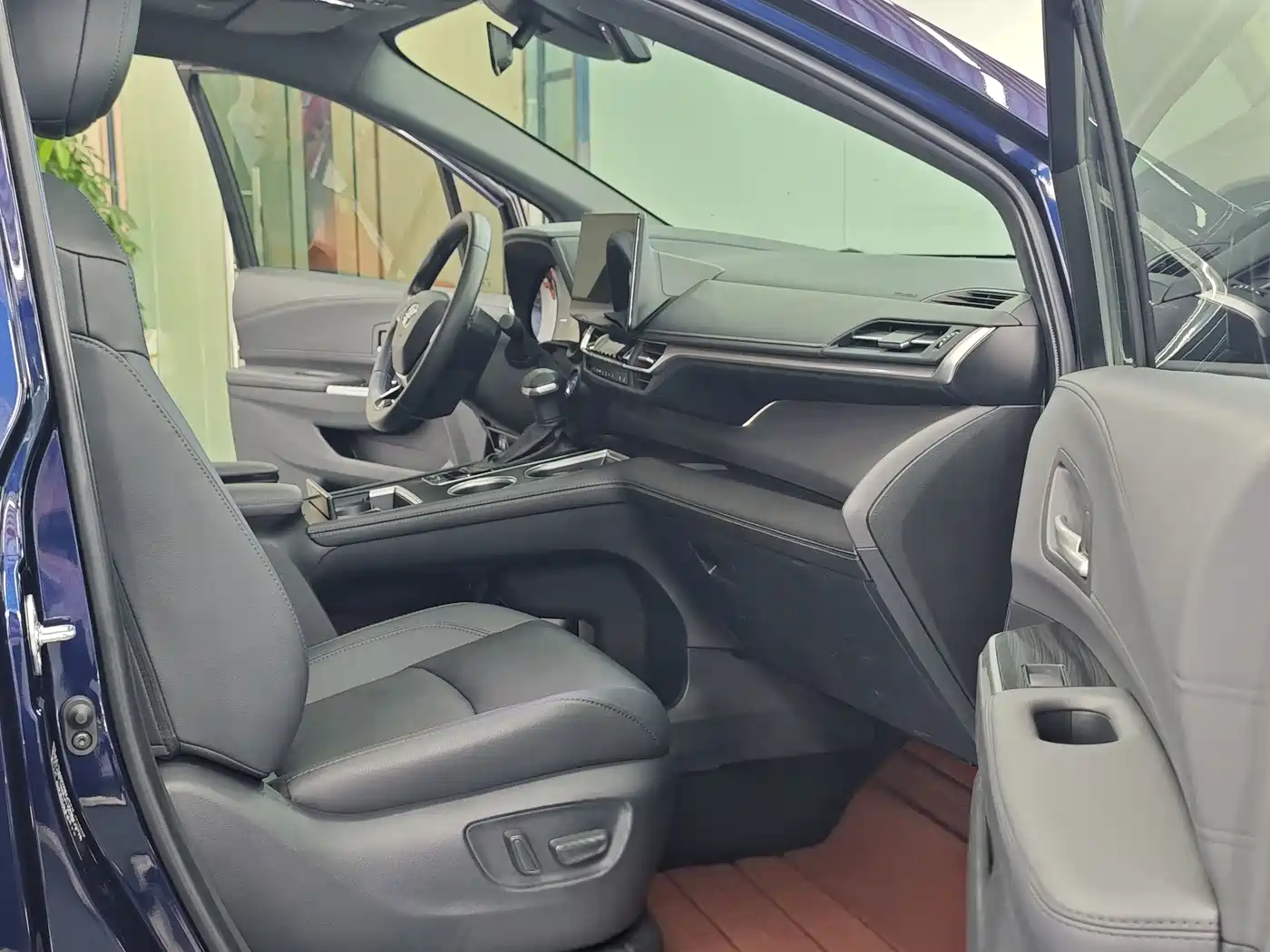 Toyota Sienna 2024 Синий из Китая, фото 4