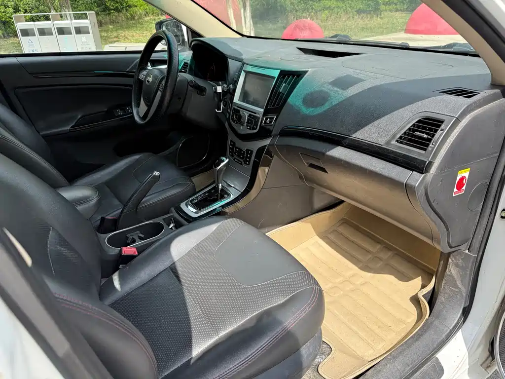 BYD Surui — миниатюра 8