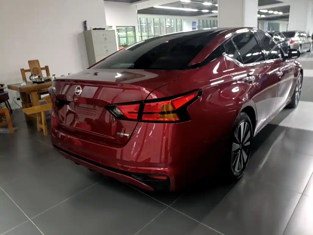 Nissan Teana — миниатюра 7