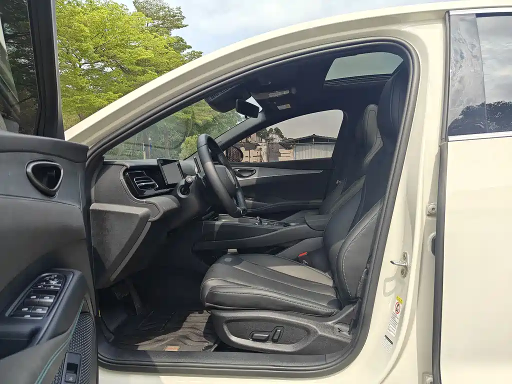 BYD SEAL 06 NEW ENERGY