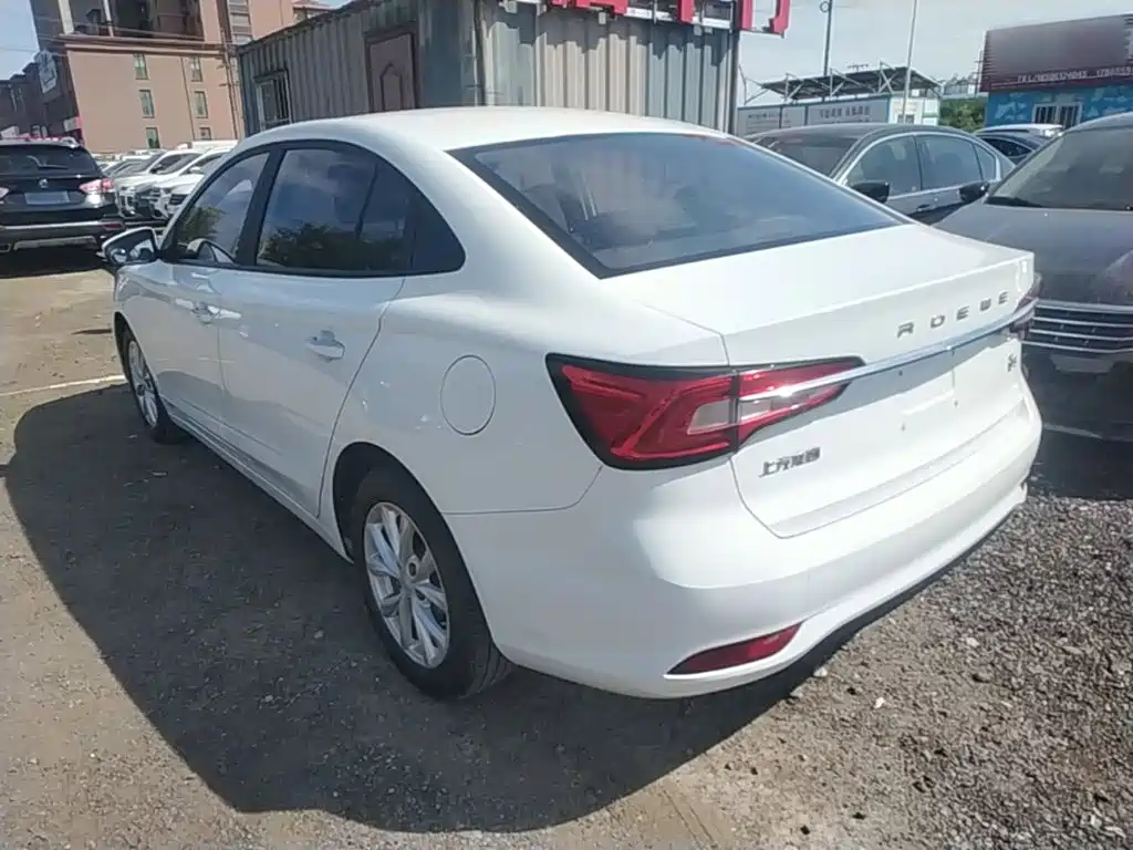 Roewe i5 — миниатюра 5