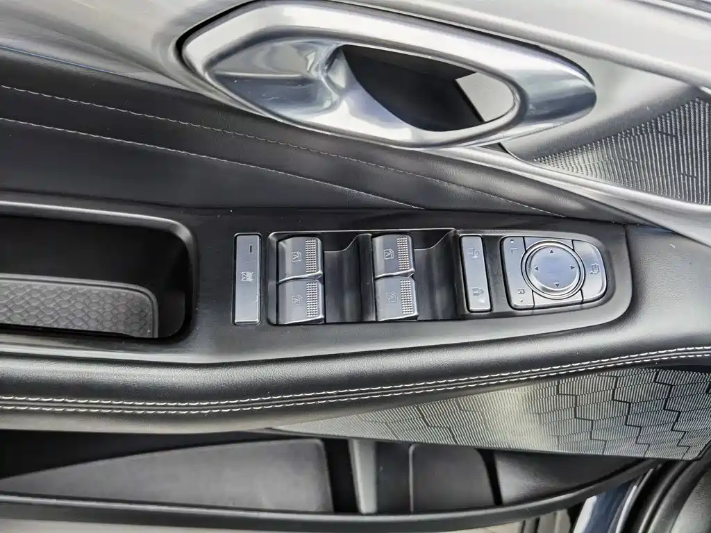 GAC Motor Trumpchi GS8 — миниатюра 9