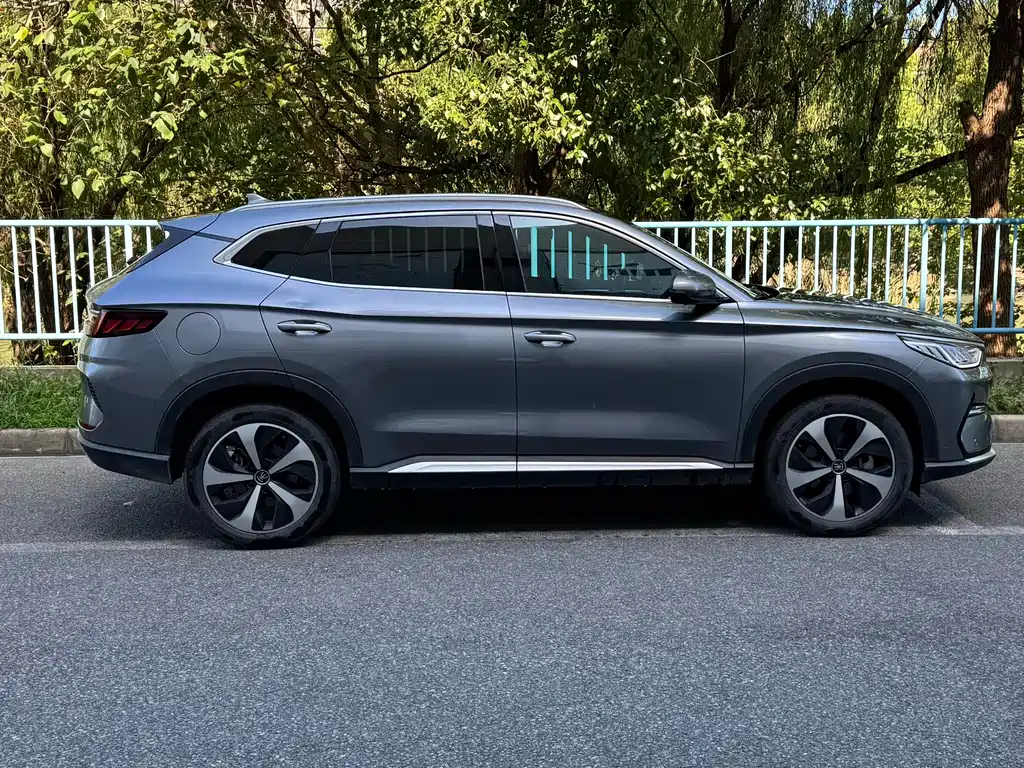 BYD PLUS New Energy — миниатюра 7