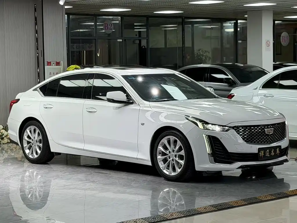 Cadillac CT5 — миниатюра 3