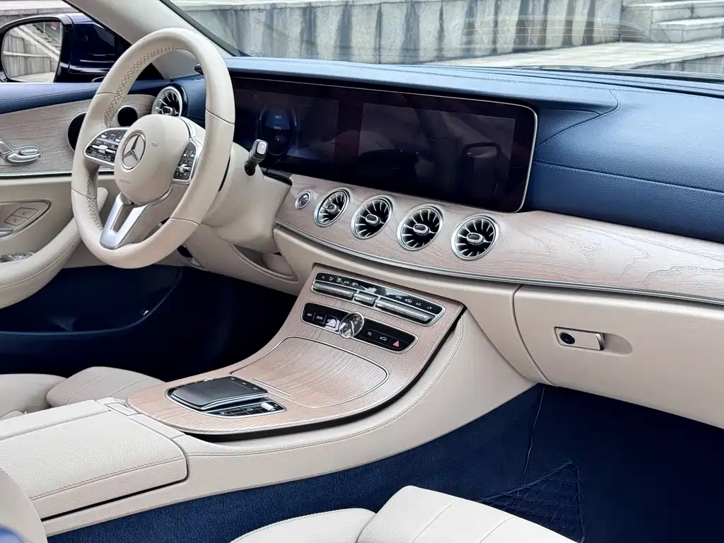 Mercedes-Benz E-Class (Import) — миниатюра 10
