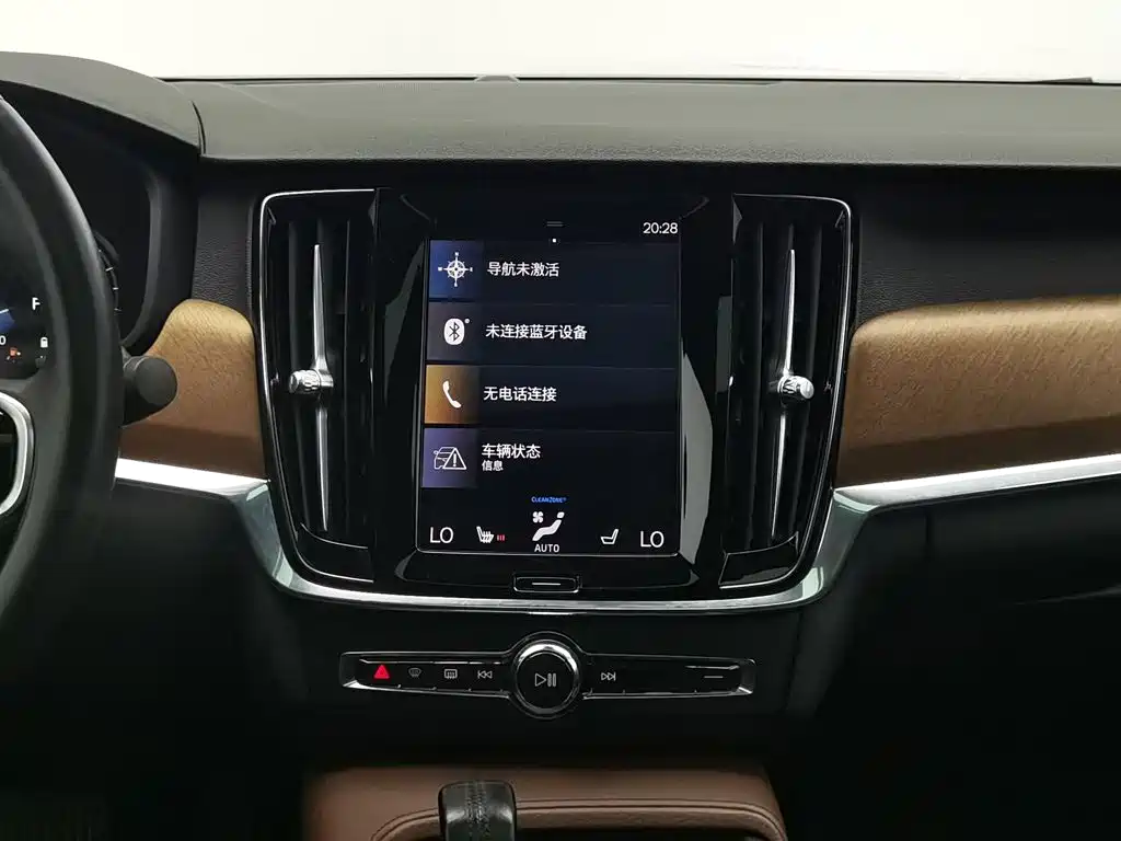 Volvo S90 — миниатюра 12