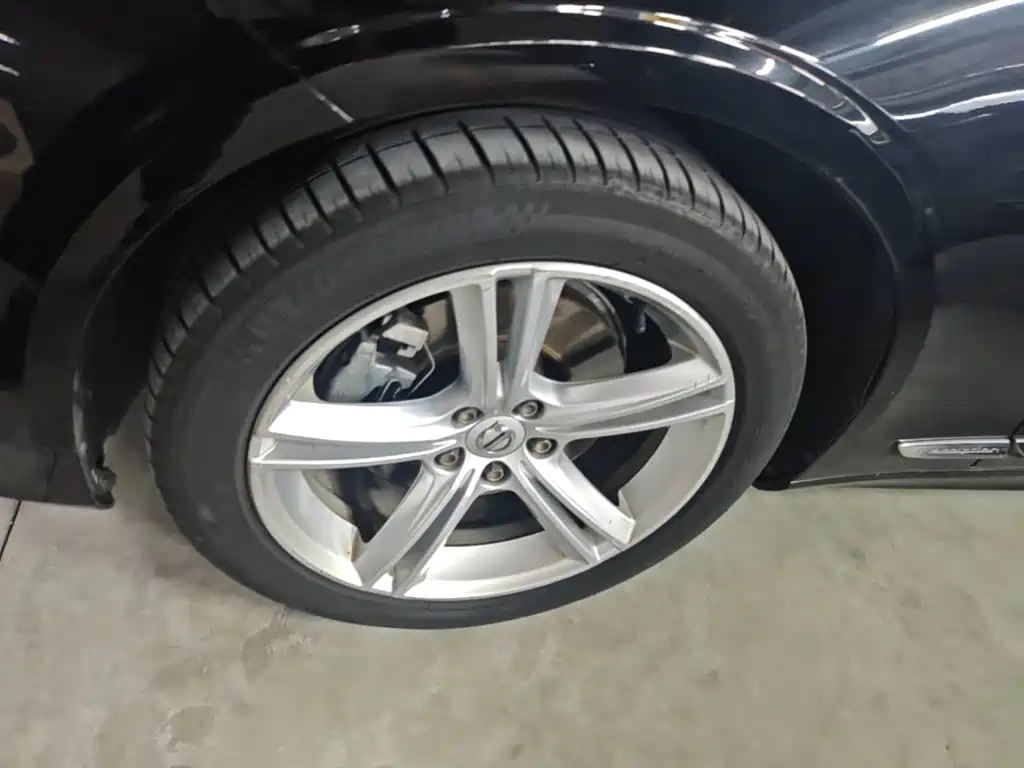 Volvo S90 — миниатюра 23