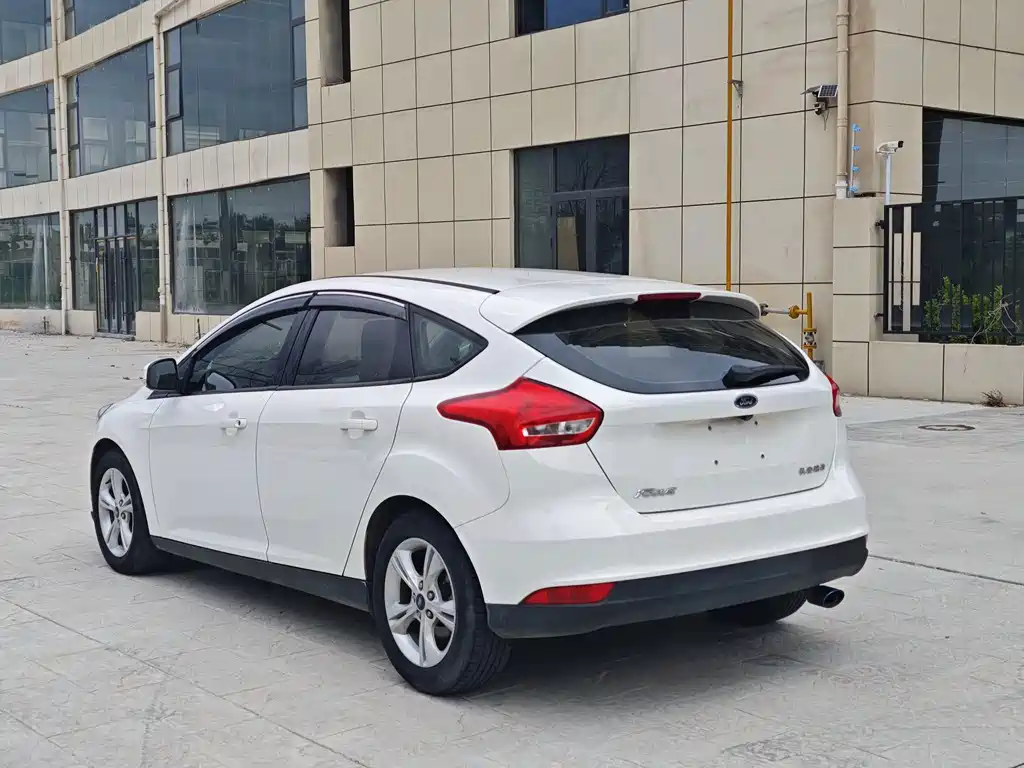 Ford Focus — миниатюра 5
