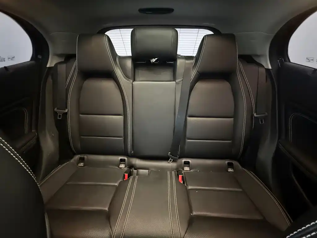Mercedes-Benz GLA — миниатюра 14