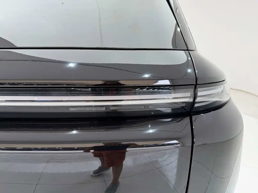 Li Auto Li L8 — миниатюра 10