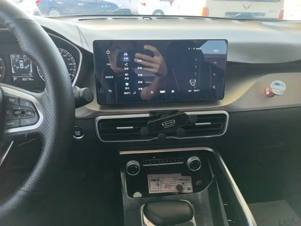 Geely Binyue — миниатюра 13