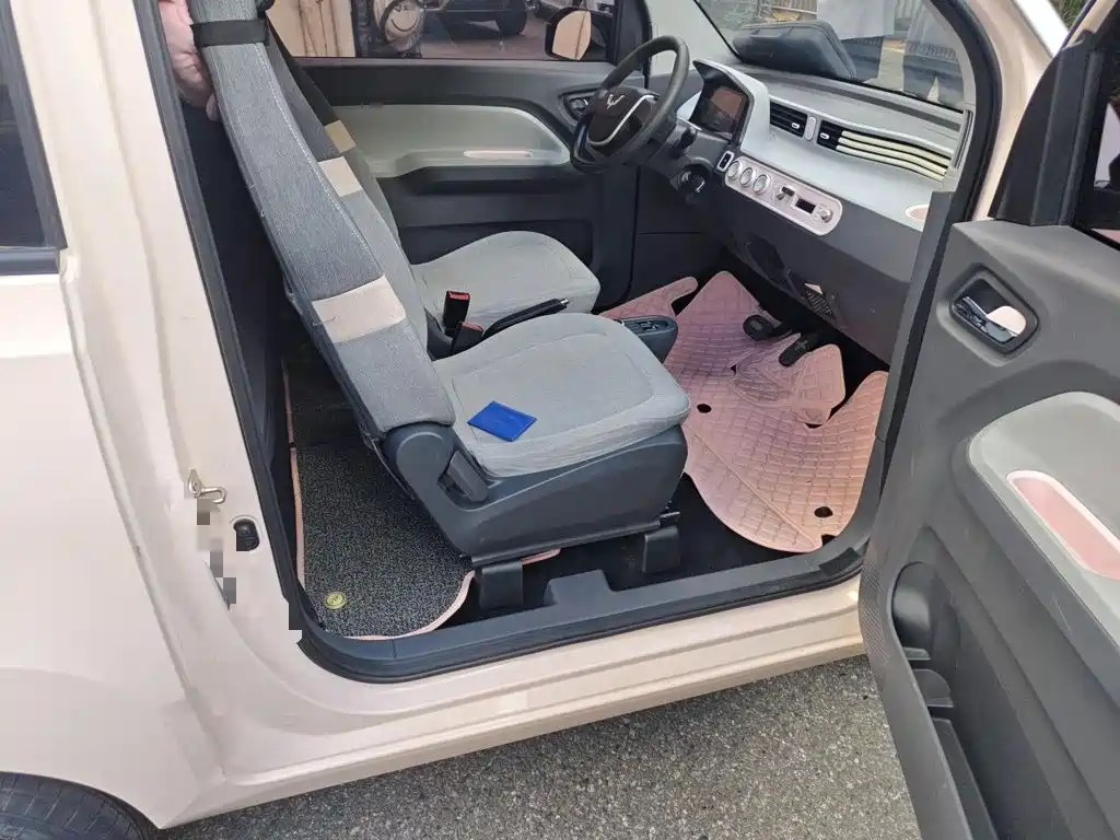 Wuling MINIEV — миниатюра 19