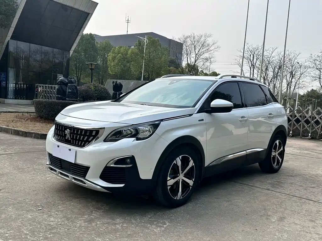 PEUGEOT 4008