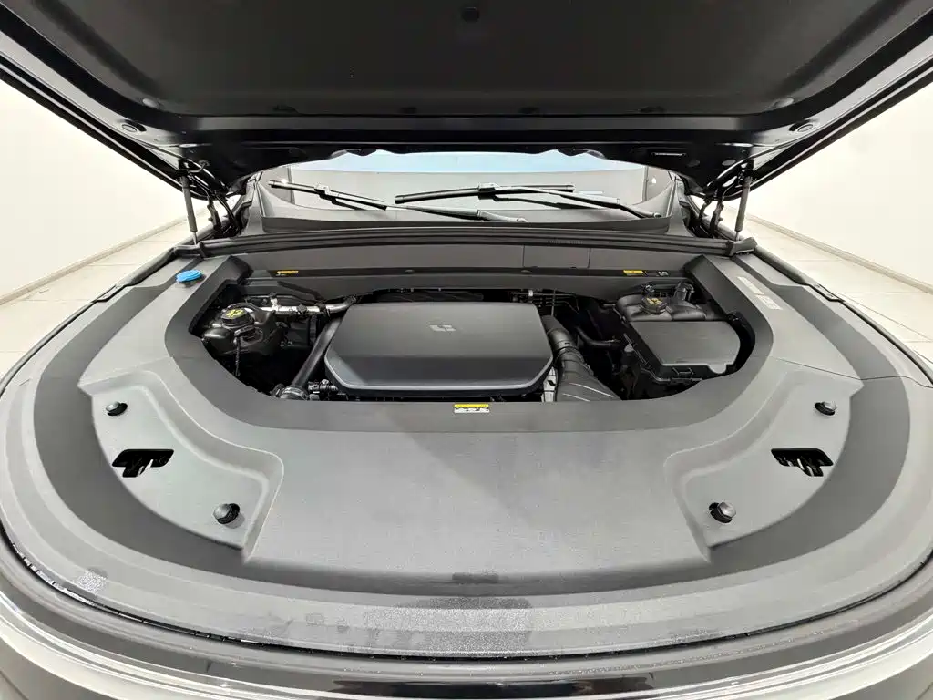Li Auto Li L8 — миниатюра 12