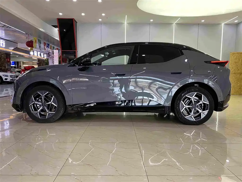 Lynk & Co Z20 — миниатюра 6