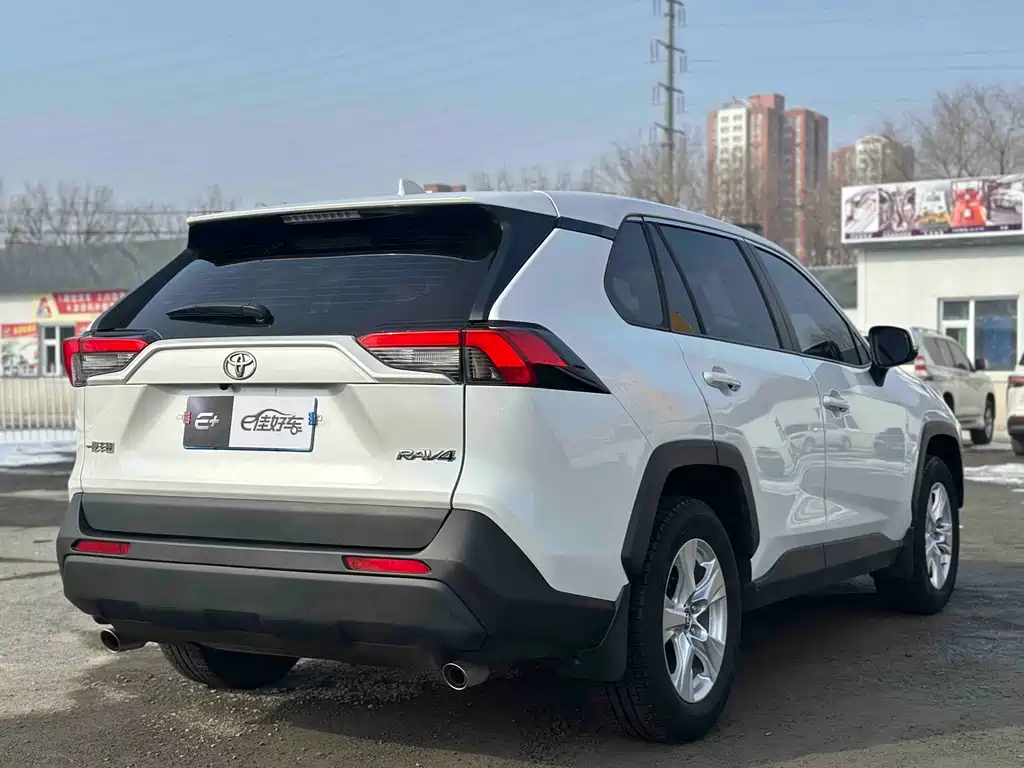 TOYOTA RAV4 RONGFANG