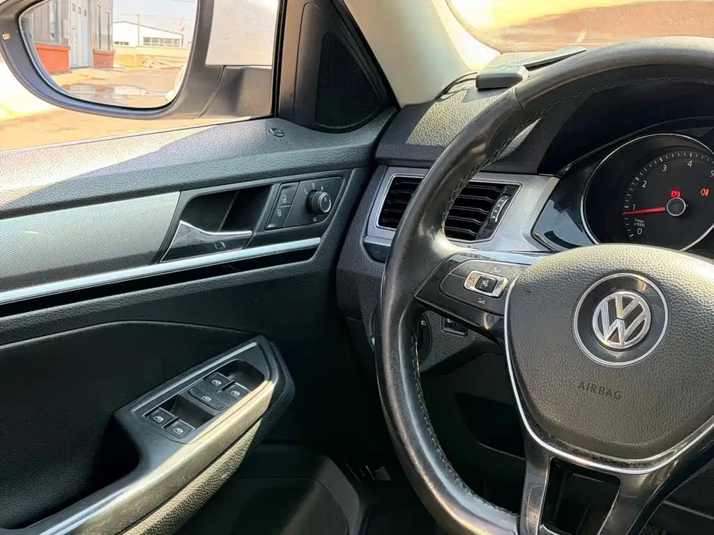 Volkswagen Bora — миниатюра 13