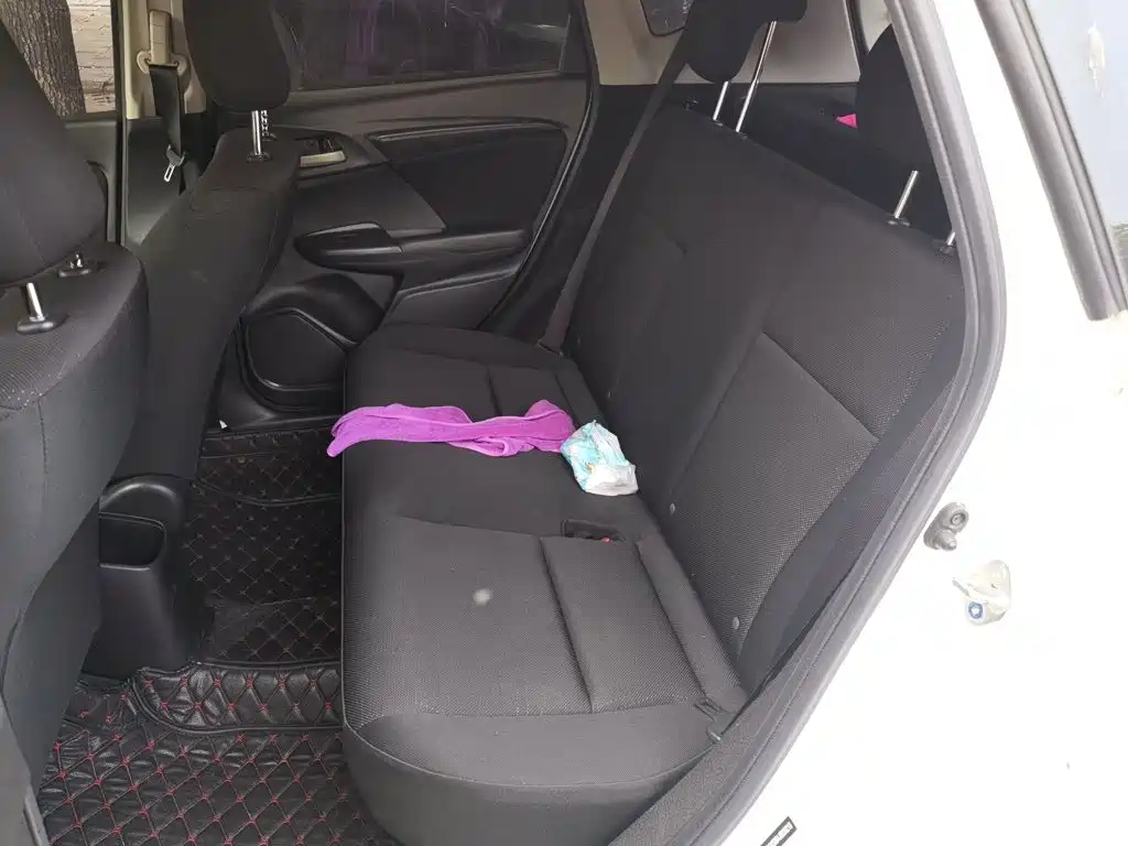 Honda Fit — миниатюра 15