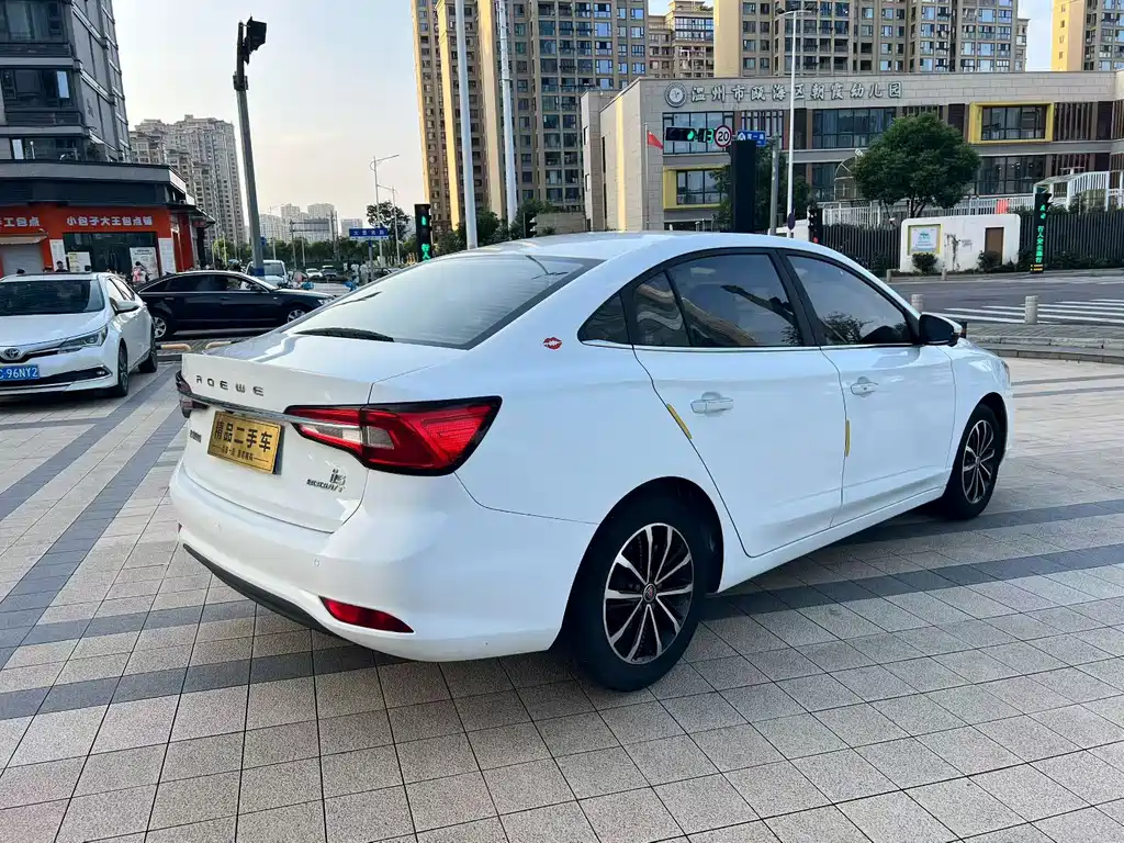 Roewe i5 — миниатюра 7