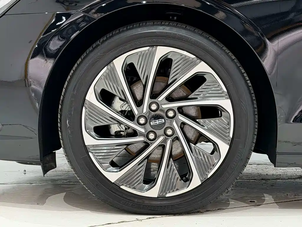 Lincoln Z — миниатюра 11