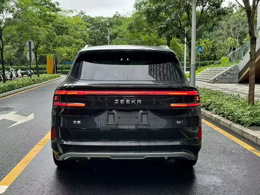 Zeekr 8X 2026 Ultra+ 70kWh