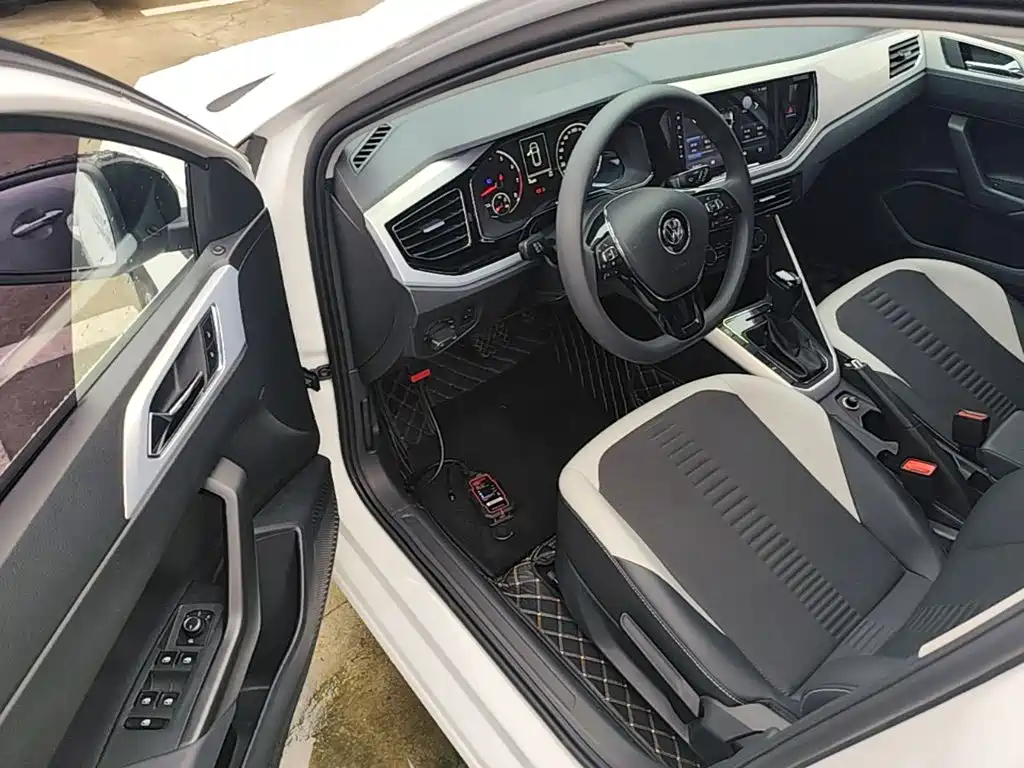 Volkswagen Polo — миниатюра 16