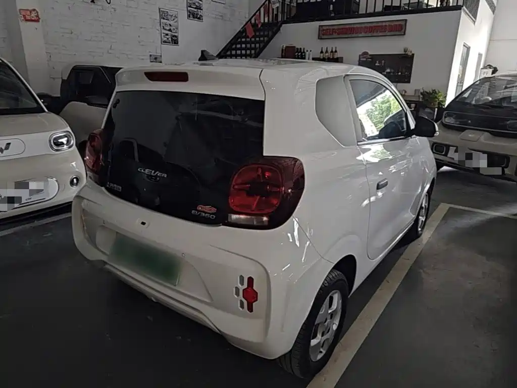 Roewe Clever — миниатюра 7
