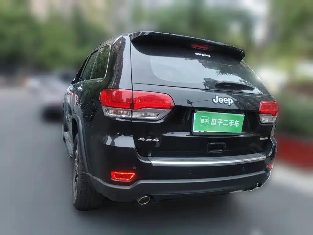 Jeep Grand Cherokee (Import) — миниатюра 5