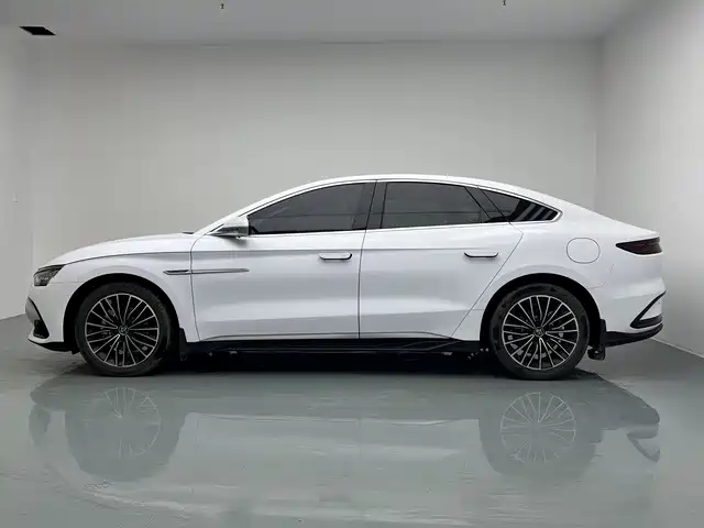 BYD Han — миниатюра 7