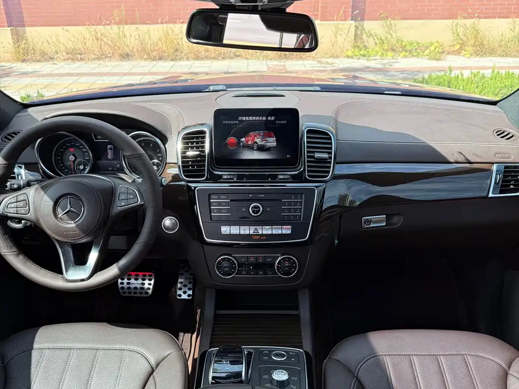 Mercedes-Benz GLS — миниатюра 7